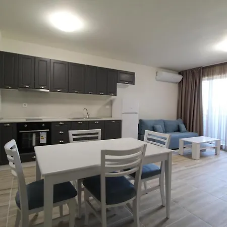 Daire Luxury Studios And Apartment In New Residential Complex Varna